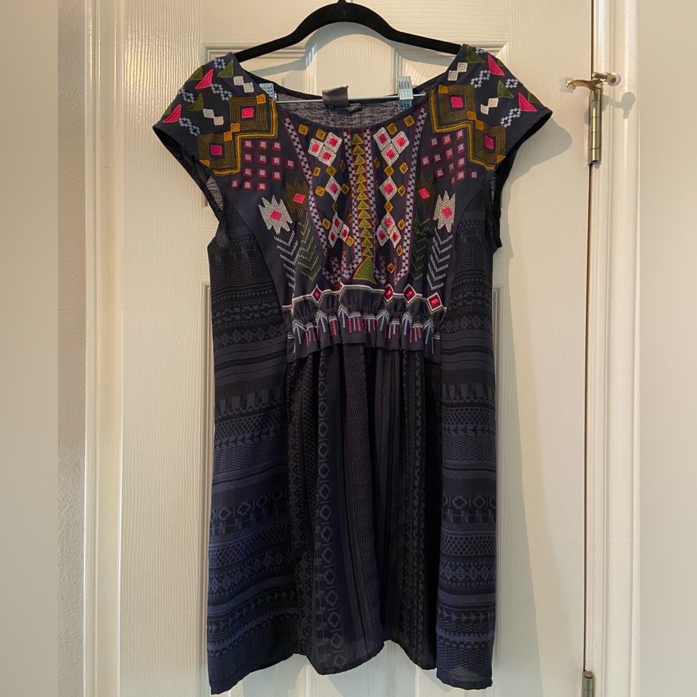 One September Embroidered Tunic Size Medium
